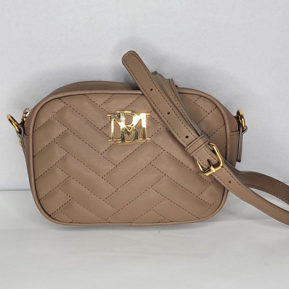 Badgley Mischka Quilted Crossbody‎ Bag. P131